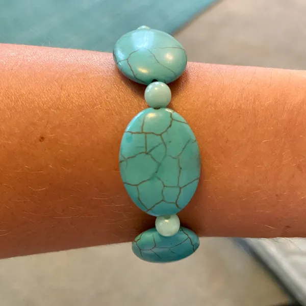 Turquoise and silver beaded stretch bracelet! Blue - Image 2