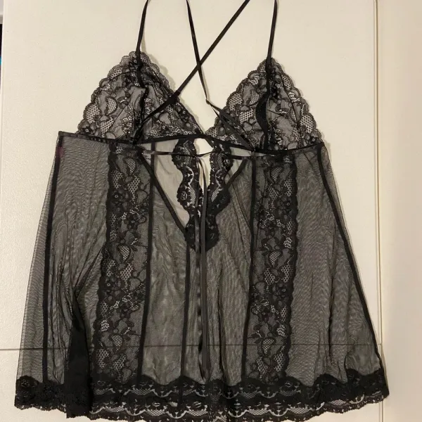 EUC | Women’s lace lingerie‎ top — under bust 34.5” - Image 4