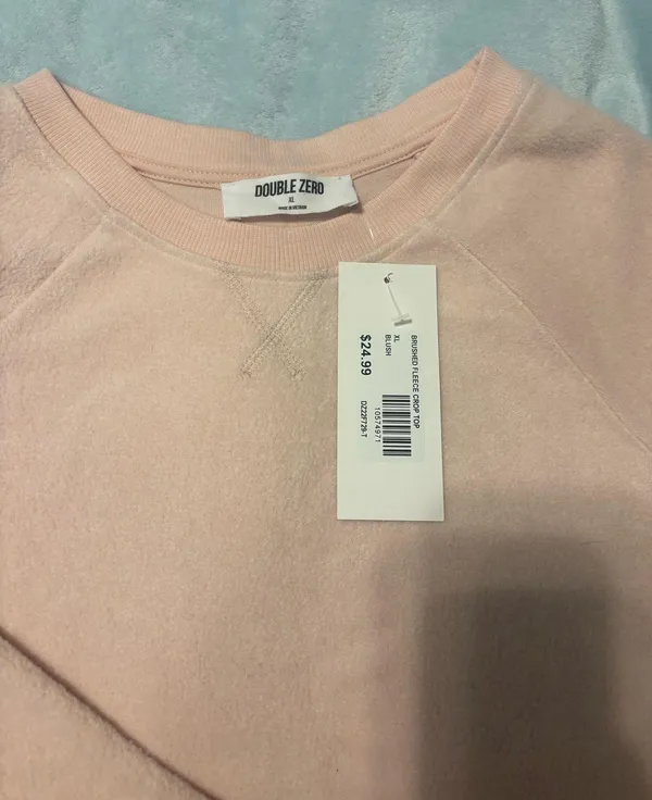 Double Zero Crewneck Cropped - Image 2