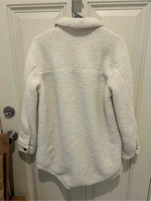 Old Navy Cream Teddy Shacket with Front Pockets - Image 5