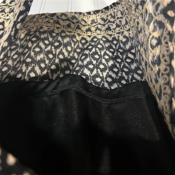 THML Black and Cream Embroidered Printed V-Neck Shift Dress with Tie size small - Image 9