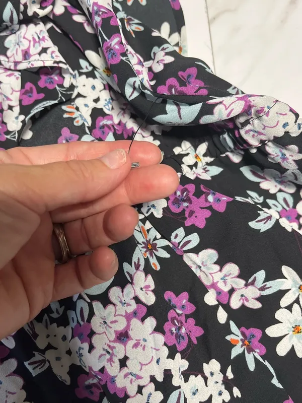 NWOT Express Floral Dress High Neck Lace Detail front slit size M - Image 7