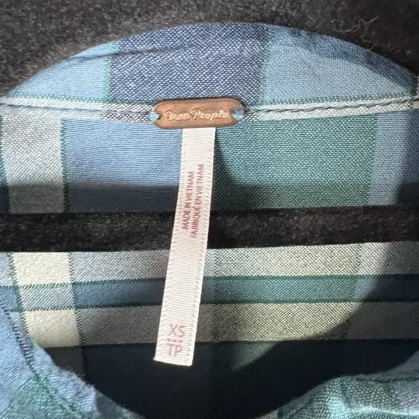 Free People Loveland Plaid‎ Button Down Shirt Blue Rayon Cotton Tunic Sz XS Boho - Image 4