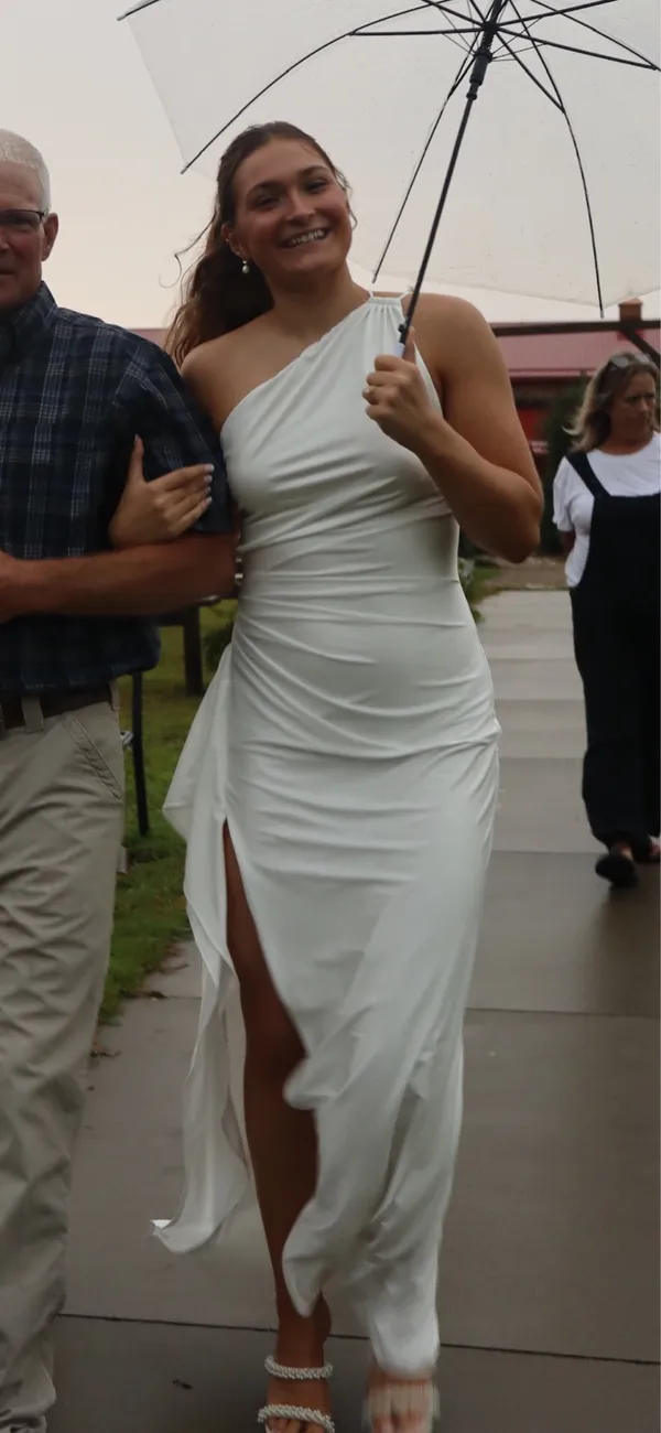 White one shoulder split maxi dress Size M - Image 4