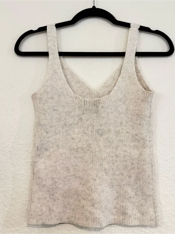 Old navy sweater tank top - Image 9