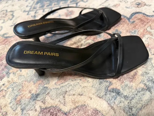 Dream Paris Black high heels - Image 2