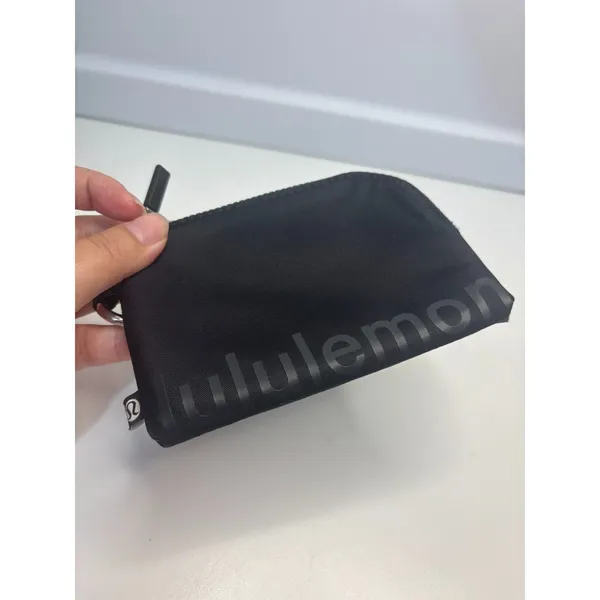 Lululemon Clippable Card Pouch Black Small Wallet - Image 2