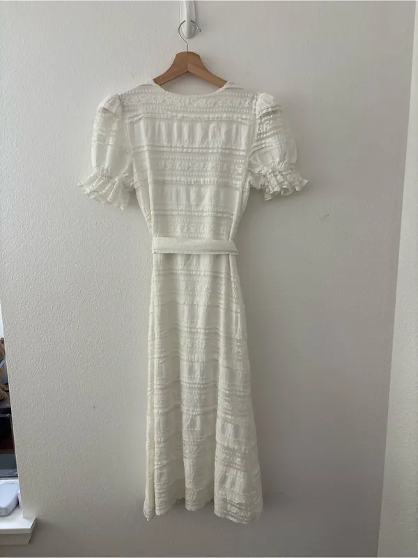 Tularosa Quinn Midi Dress in White - Image 4