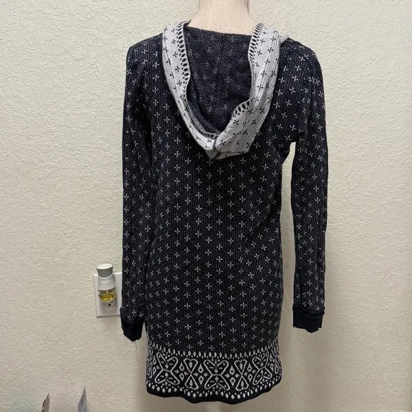 FREE PEOPLE Intimately Navy Pullover Size Small - Image 5