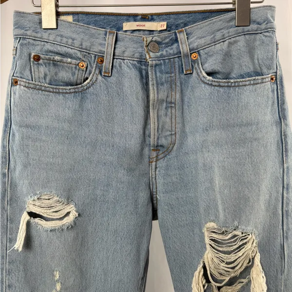 Levi's Wedgie Distressed‎ Raw Hem Jeans in Blue Size 27 - Image 3