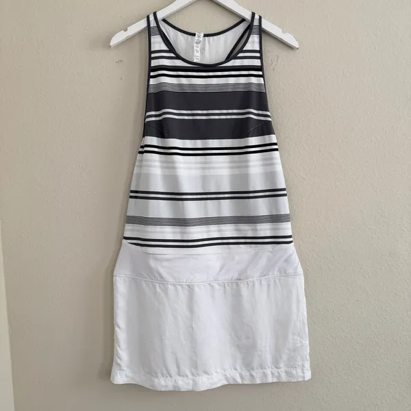 Lululemon Blissed Out Dress Size 8 Racerback Tennis Prep Pickeball Athletic‎ - Image 3