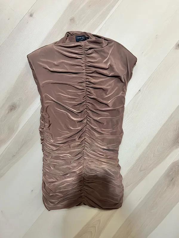 Naked Wardrobe NEW Women XS Espresso Brown Ruched Sleeveless Top Minimalist Chic - Image 2