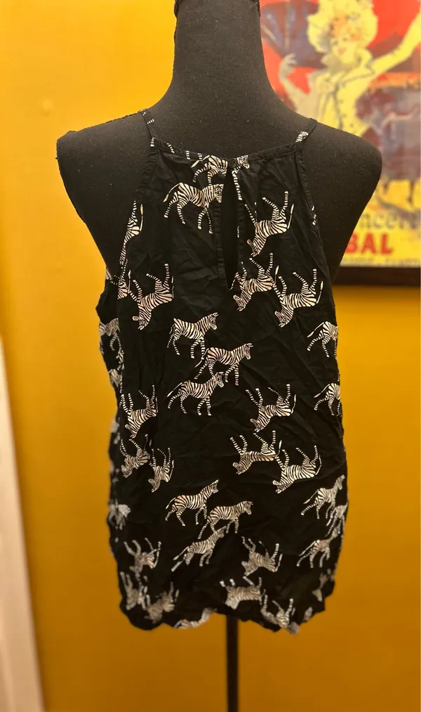 Old Navy Black Zebra Print Sleeveless Blouse Size Large - Image 2