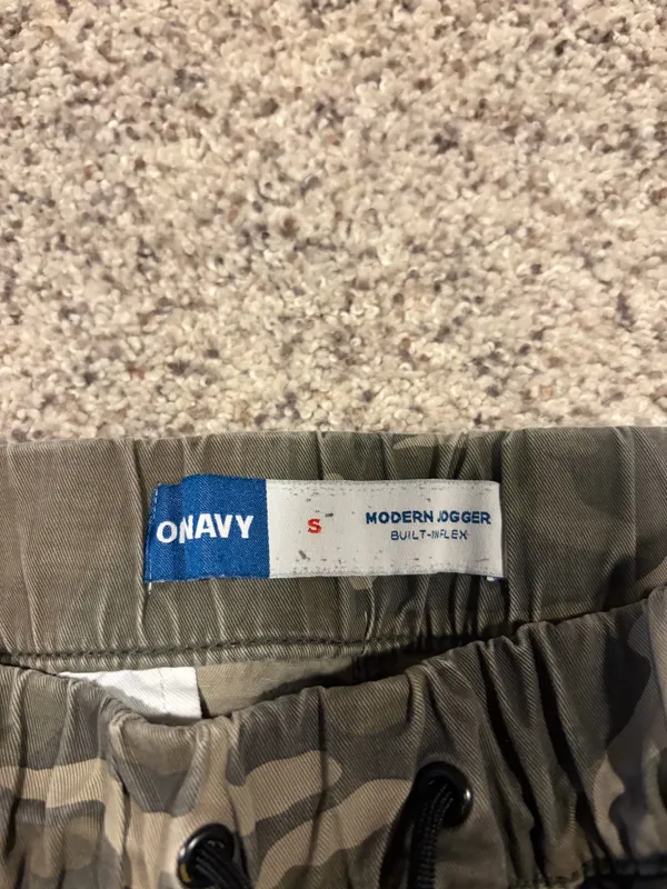 Camo pants  - Image 2