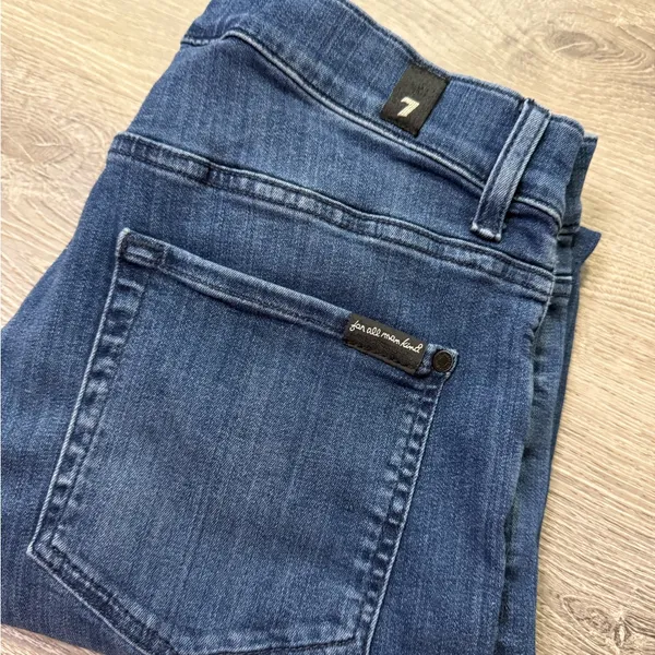 •7 For All Mankind• Slimmy Tapered Jeans - Image 9