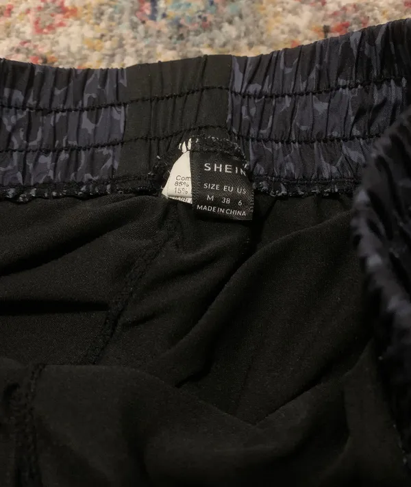 athletic shorts - Image 3
