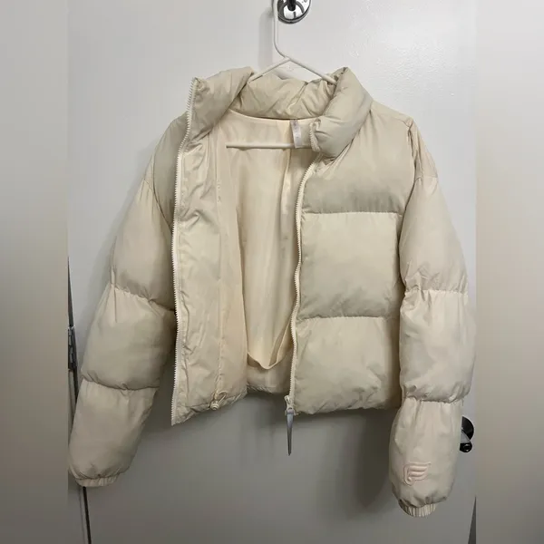 Fabletics Wander Cropped Puffer - Image 2