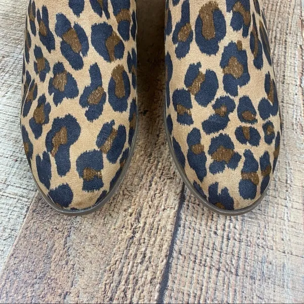 Old Navy NEW Size 8 Faux-Suede Tulip-Cutout Leopard Booties Chic Animal Print - Image 5