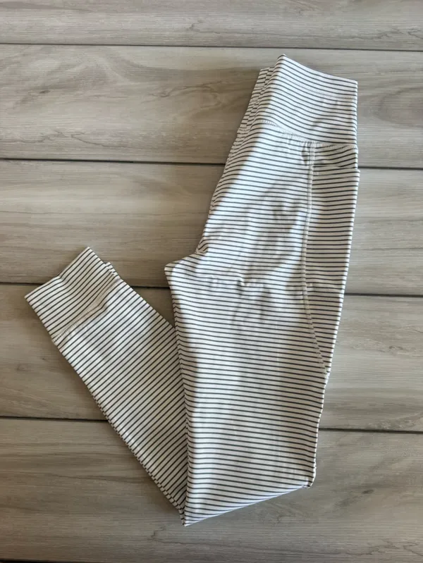 HALARA High Waist Full LengthYoga Legging w/Pockets Grey Medium NWT IN PKG - Image 7