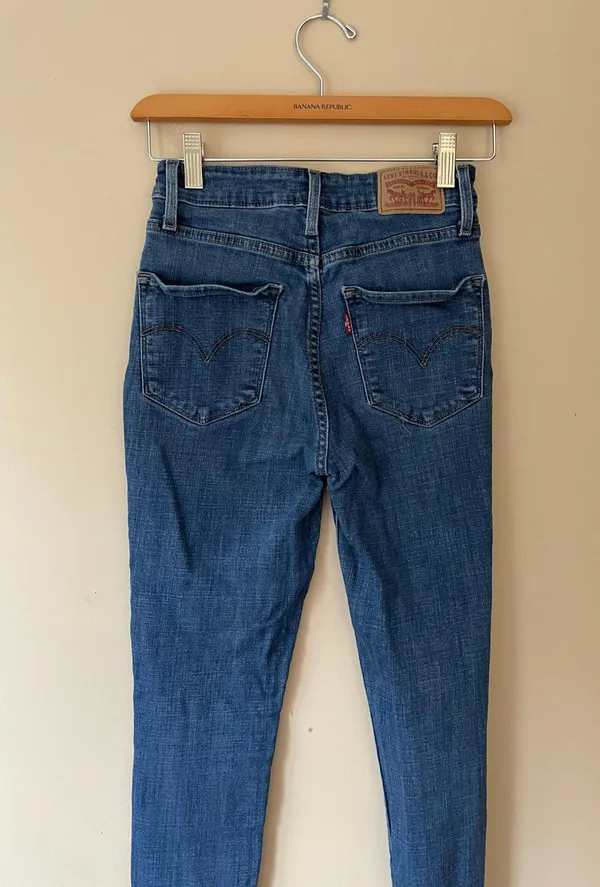 Levi's high rise skinny jeans - Image 3