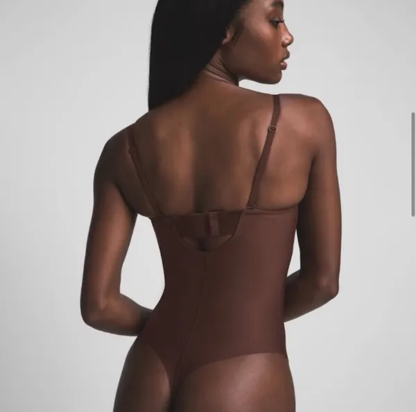 SKIMS Body Molded Underwire Bodysuit XS - Image 9