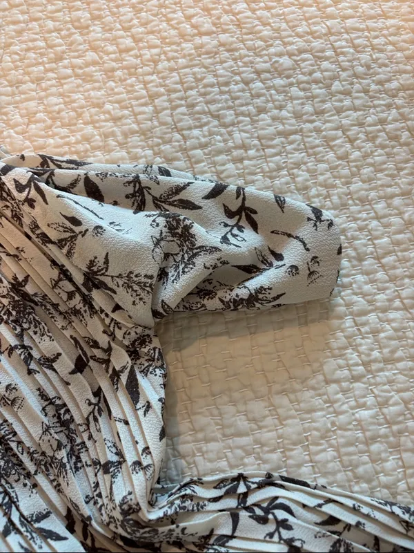 Stitch Fix Cream Alice Blue Pleated Palazzo Pants‎ taupe and cream color size M - Image 14