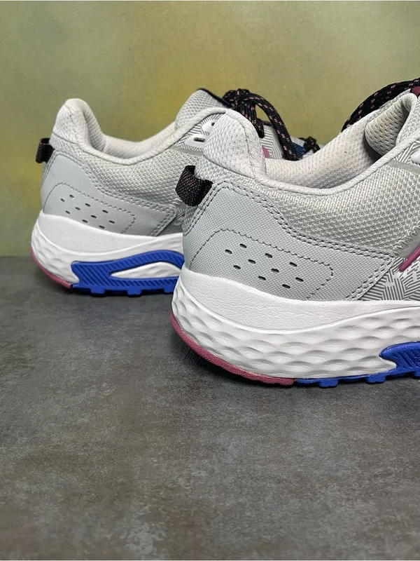 New Balance T410 Women's Gray/Pink Trail Running Shoes Size 11M - Image 13