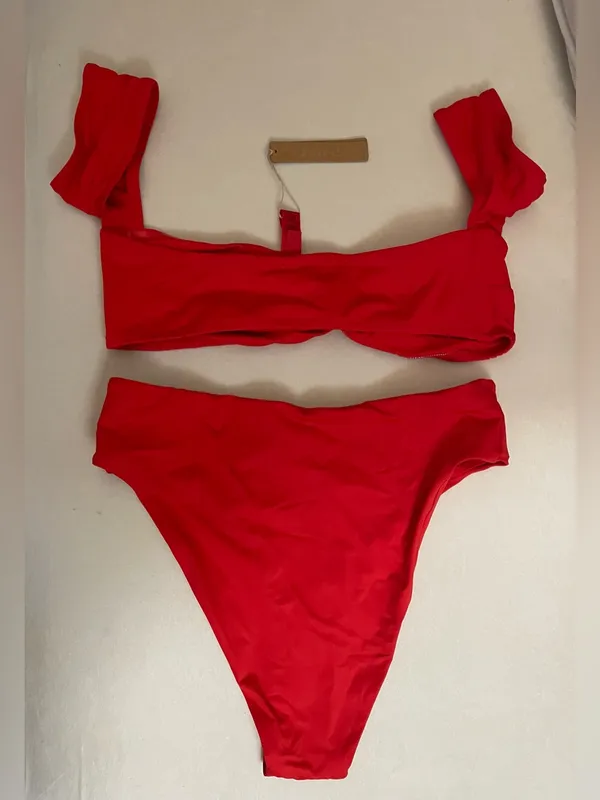 Skims 2Pc SET Twisted Off-Shoulder Bikini Top & Mid Waist Bottoms Ruby Red M - Image 4