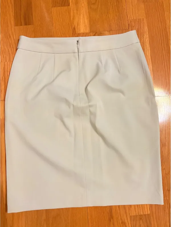 Express Women's Beige Pencil Skirt with Gold and Black Belt Detail, Size 8 - Image 2
