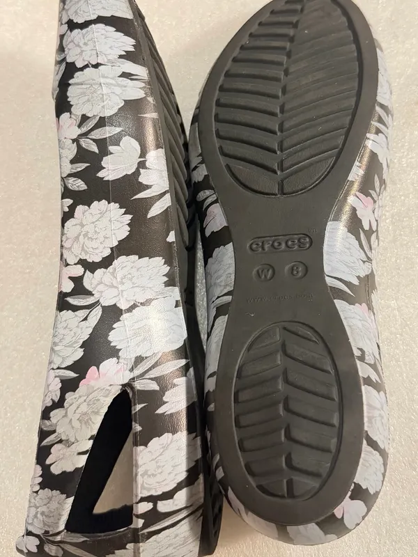 CROCS Black Floral Ballet Flats with White and Light Pink Print - Image 3