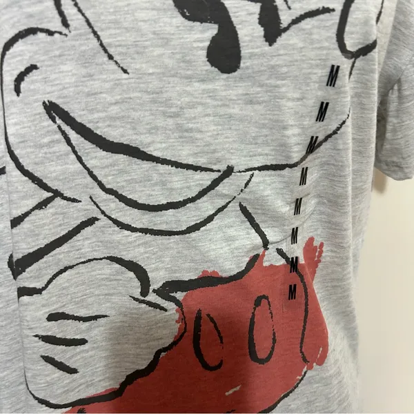 5/$30 🎈 Disney medium Mickey Mouse graphic short sleeve T shirt - Image 2