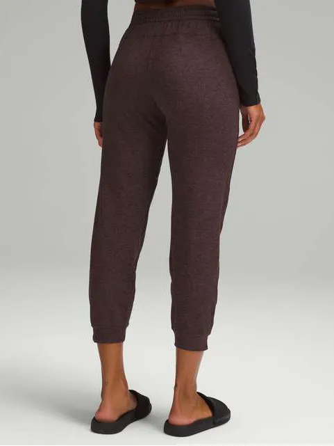 Lululemon Soft Jersey Classic-Fit Mid-Rise Joggers Size 6 NWOT - Image 4