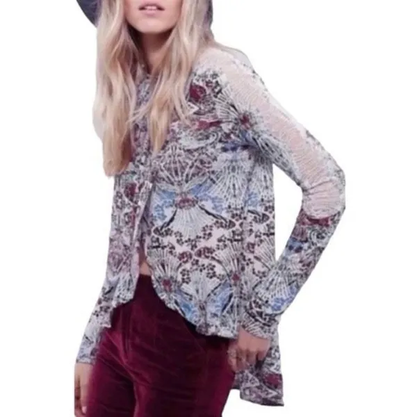 ✨FREE PEOPLE: New World Snow Lace Split Fly Away Top✨ - Image 5