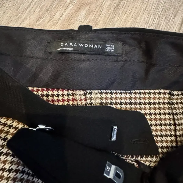 Zara Woman Mini Skirt Wool Tweed Plaid Style‎ Size XS Academia Core - Image 3