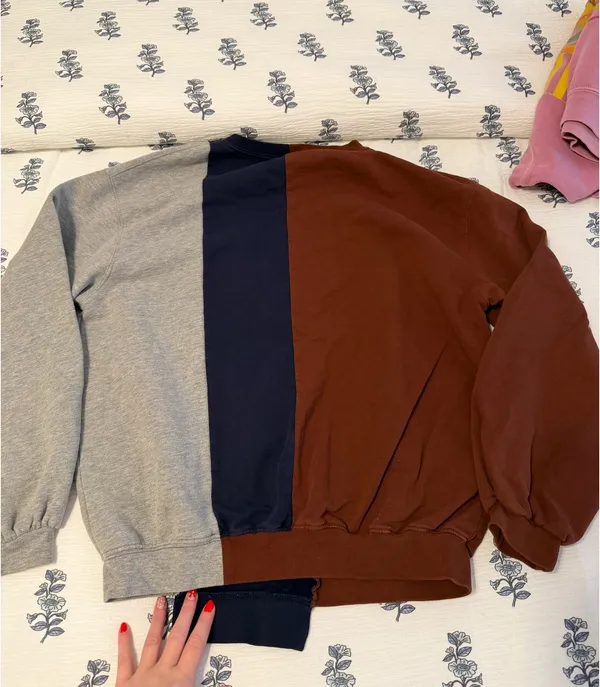 Urban Outfitters Crewneck - Image 2