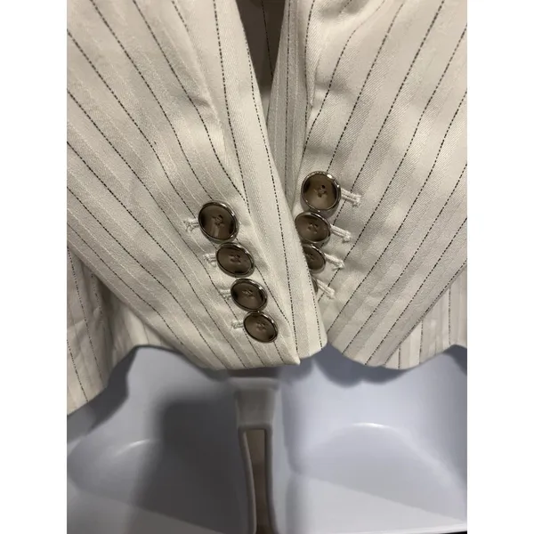 White House Black Market One-Button Blazer in Pinstripe Size 2 Ivory. - Image 4