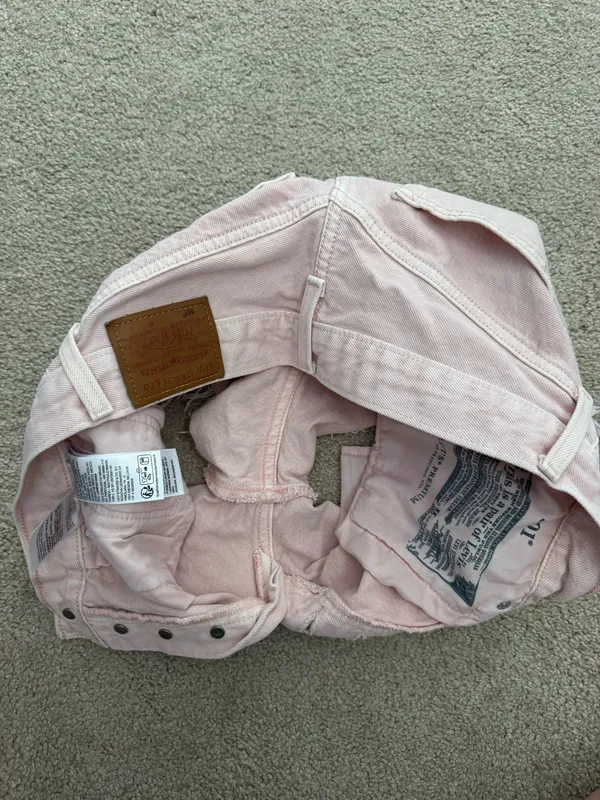 Levi’s Jean Shorts 501 Denim Pink - Image 4