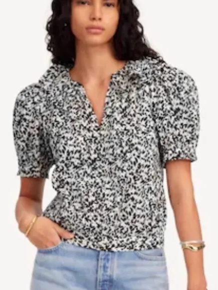Like New Madewell Ruffle Floral Button Front Top Size Large - Image 2
