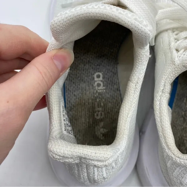 ADIDAS SWIFT RUN WOMENS RUNNING SHOES White and‎ Gold Sneakers - Image 5