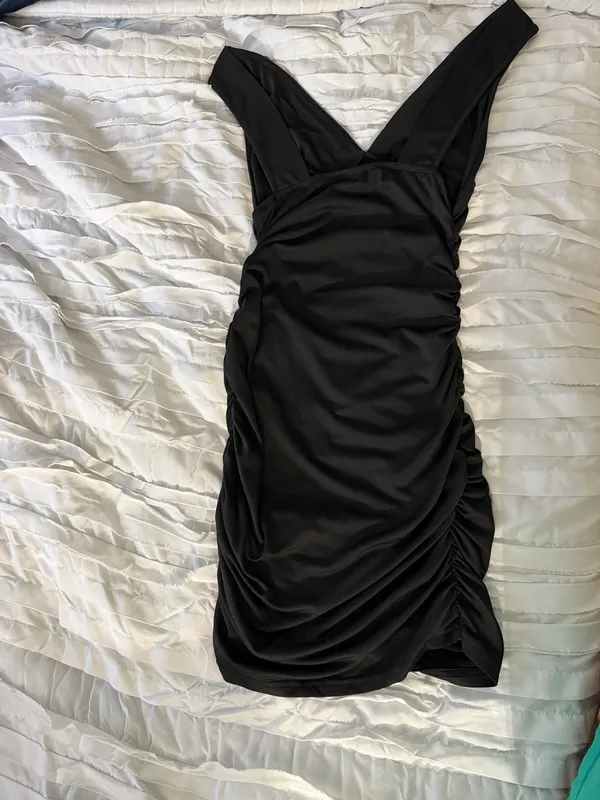 Black Formal Dress Size M - Image 2