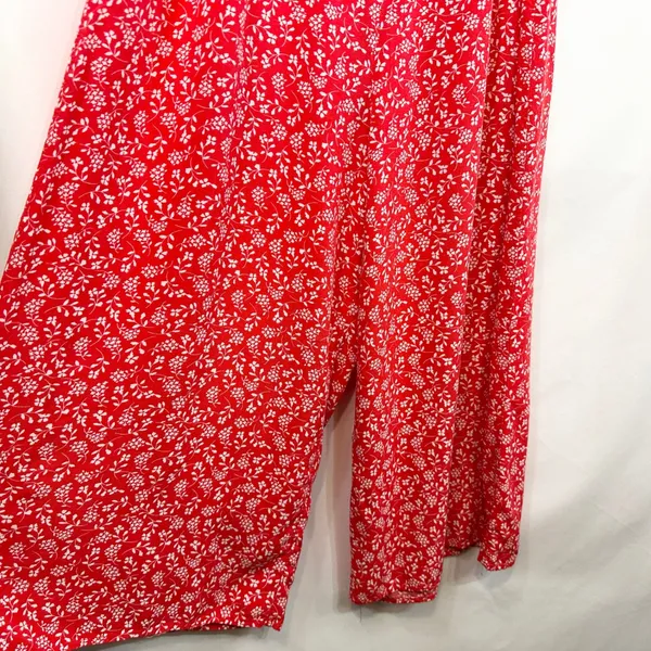 Luxology Large Jumpsuit Red Floral Wide‎ Leg Smocked Cottagecore Feminine 1200 - Image 4