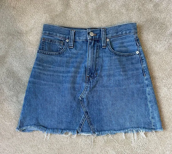 Cute Jean Denim Skirt With Pockets - Image 2