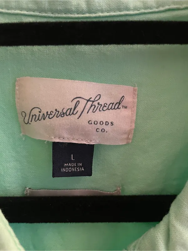 Universal Threads 100% Natural Fiber Mint Green Women's Button-Down Shirt - Image 3