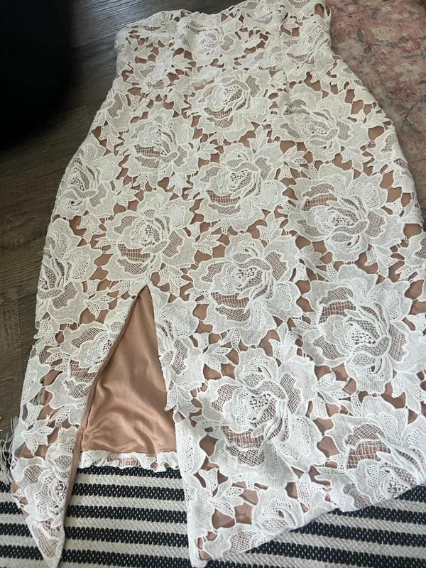 Showpo White Lace dress size 16 - Image 3