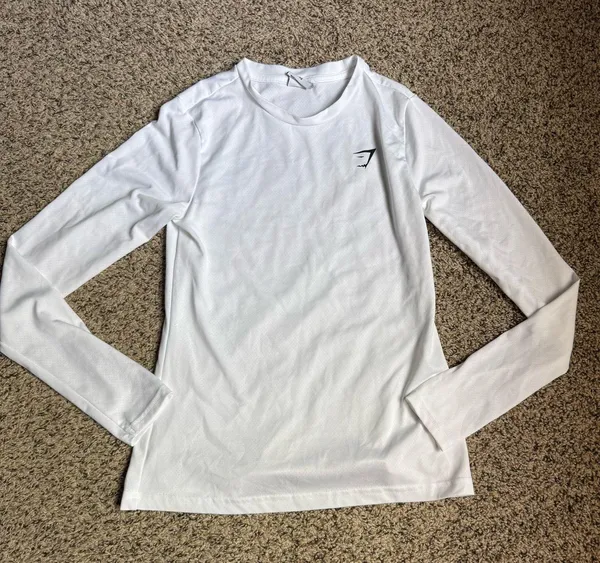 Gymshark long sleeve top - Image 2