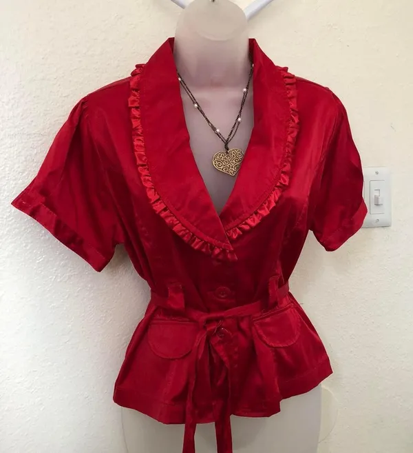 2000s Y2K Romantic Red ruffle button up fitted blazer blouse shirt belted waist short sleeve #whimsygoth #coquette Size L- Measurement in pics - Image 2