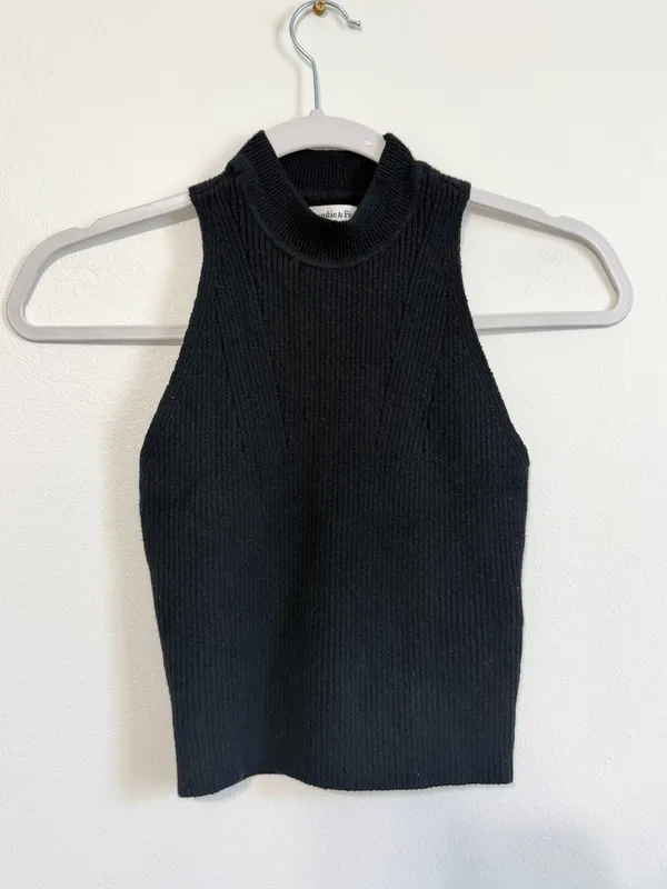 Abercrombie & Fitch Sweater Tank Ribbed Size Small Black - Image 2