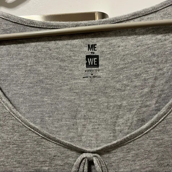 Pacsun Me to We Grey Top - Image 5