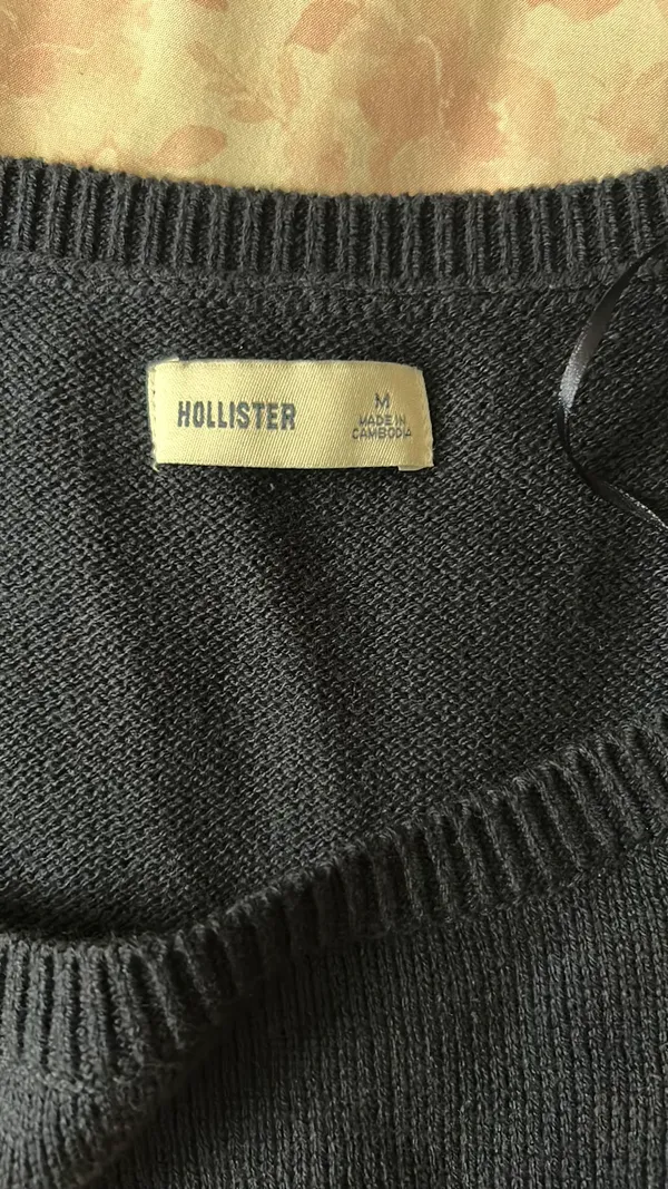 Hollister oversized off the shoulder sweater - Image 2