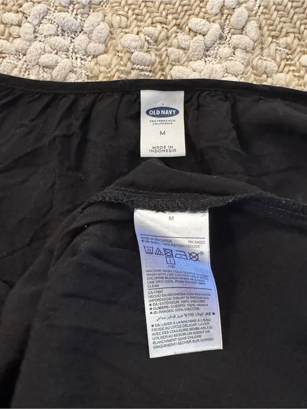Old Navy Black Peasant Blouse V-Neck, Long Sleeve Top Size M - Image 6